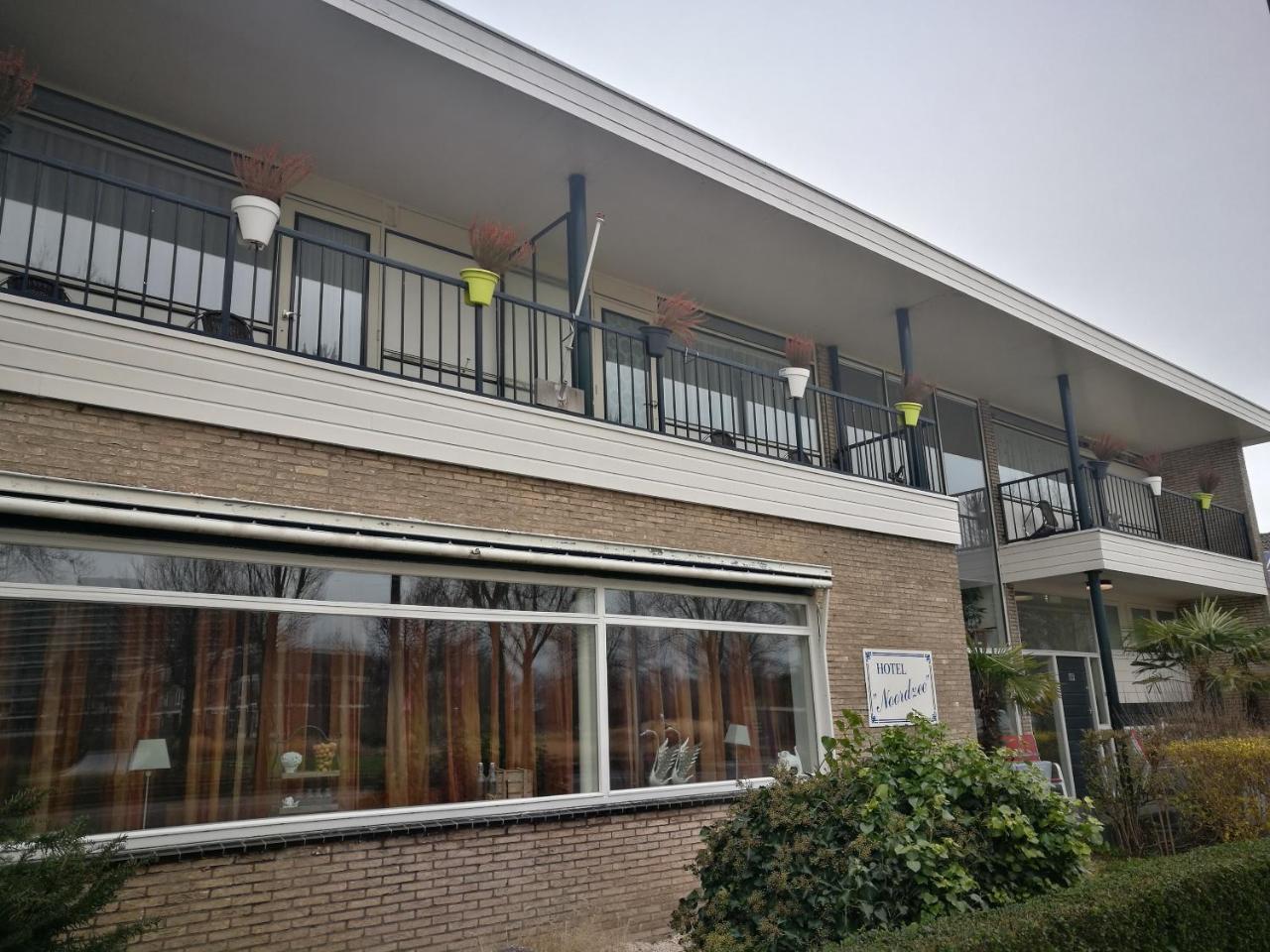 Hotel Noordzee Hoek van Holland Bagian luar foto